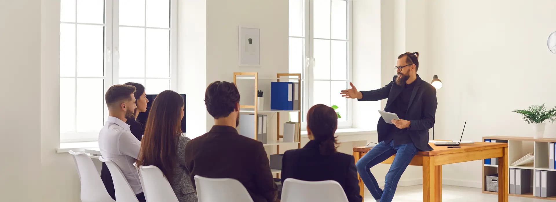 دورات تدريبية في الإعلام والعلاقات العامة