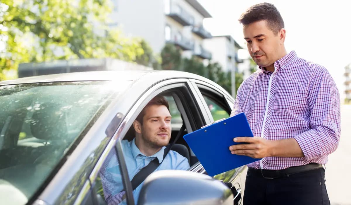 دورة صيانة المحركات وأنظمة القيادة الصناعية