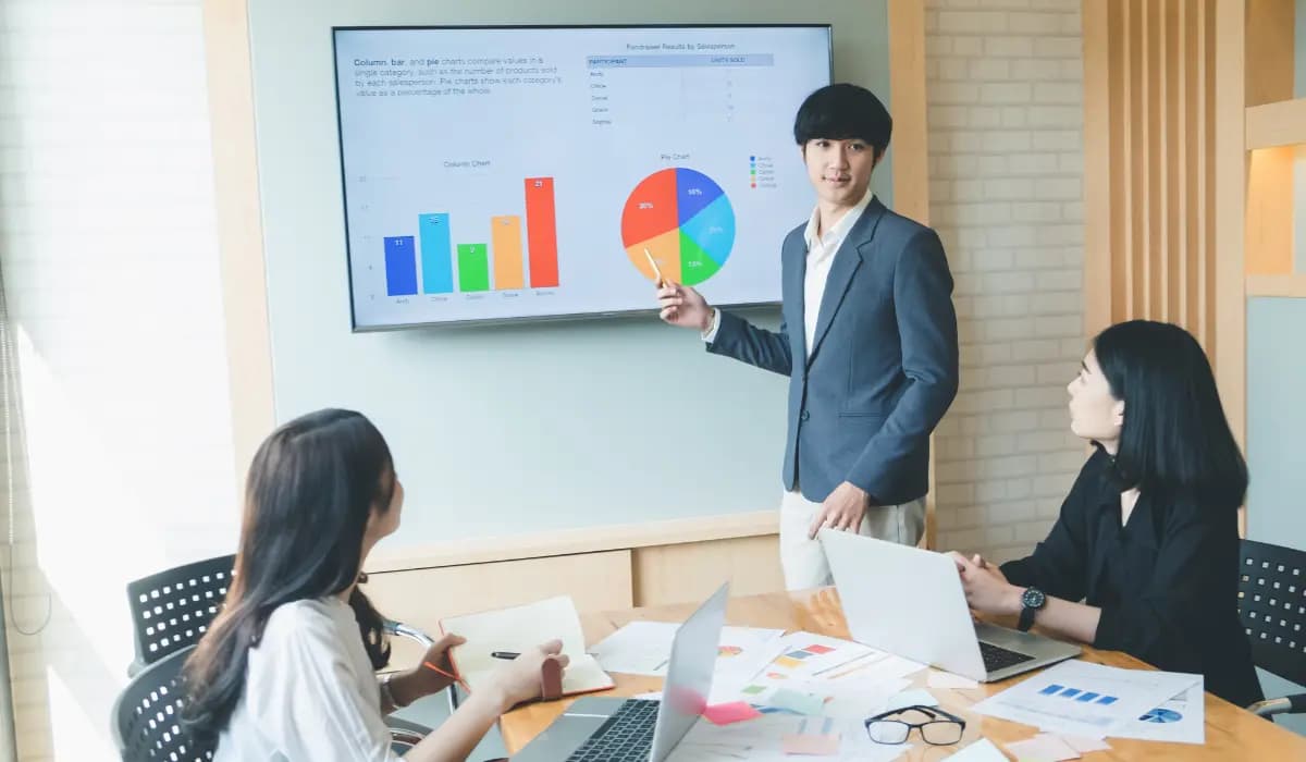 دورة تدريبية في السلامة وإجراءات العمل في الجهد العالي