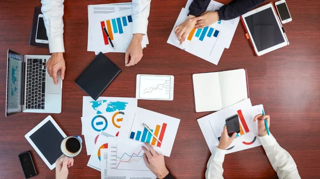 التحليل المكاني في نظم المعلومات الجغرافية (GIS): العملية، الأهمية، والتطبيقات العملية