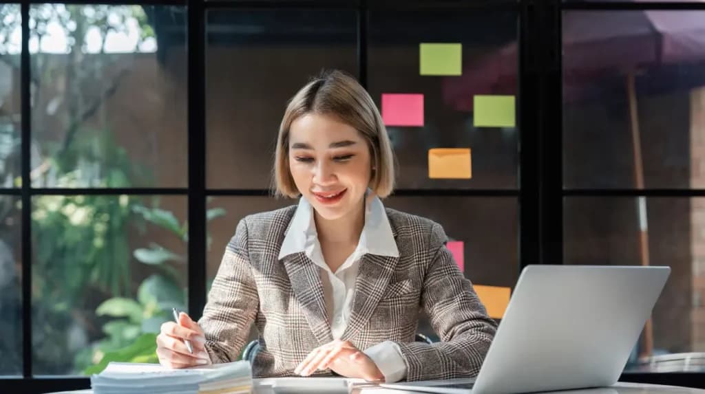 ما هو نظام إدارة البيانات الإلكتروني، وما مدى أهميته؟