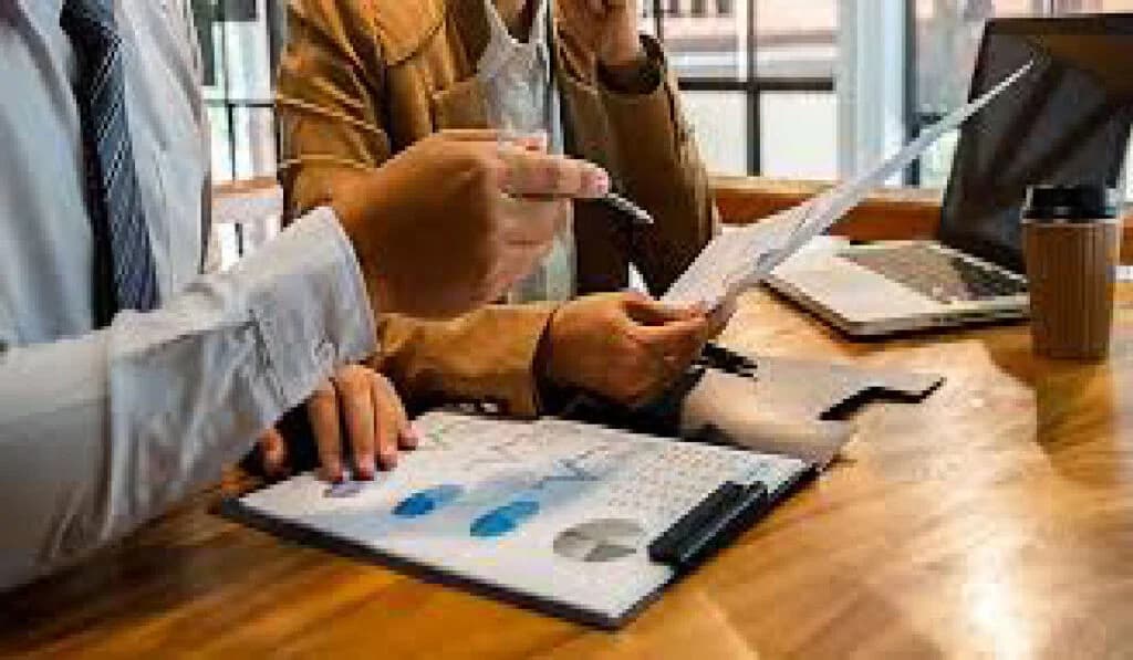 دورة متقدمة في إعداد الميزانية والتخطيط وإعداد التقارير المالية
