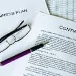 دورة في كتابة المستندات القانونية والعقود التجارية الفعّالة