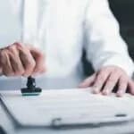 دورة في إدارة العقود: من المبادئ إلى التطبيق